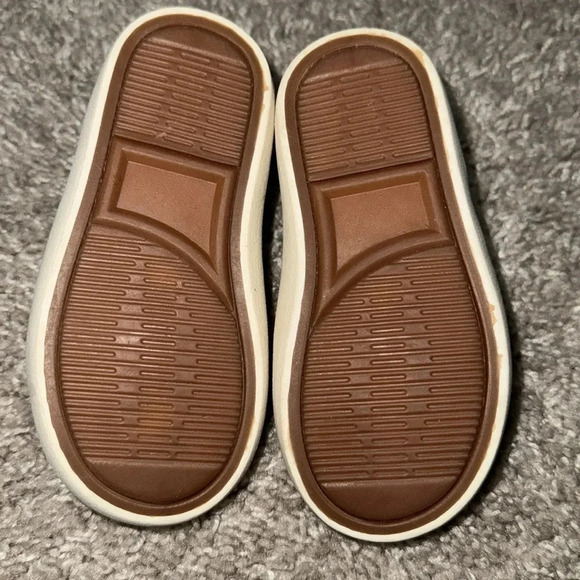 •Littlest Prince suede slip on•​ - Picture 4 of 4